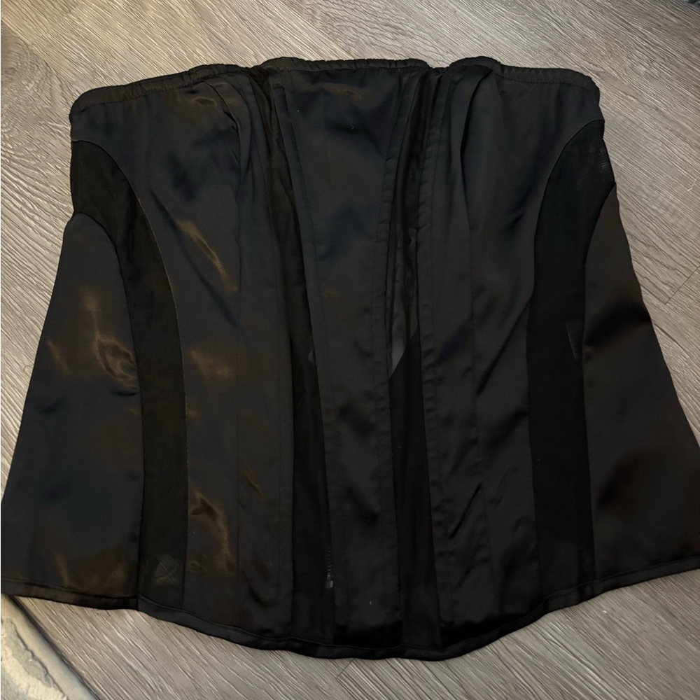 AKIRA Midnight Black Top